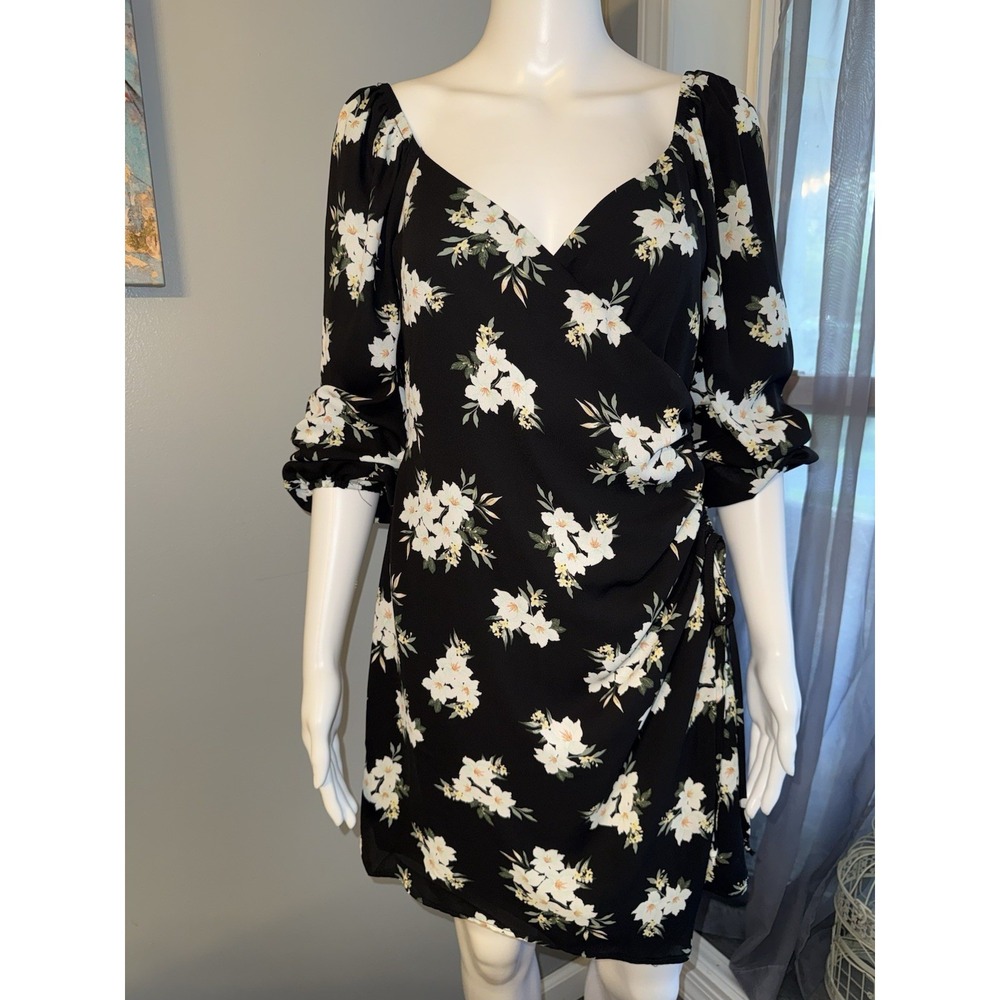 Mi Ami Womens Size M Faux Wrap Dress Black‎ Floral Long Sleeve Lightweight Sheer